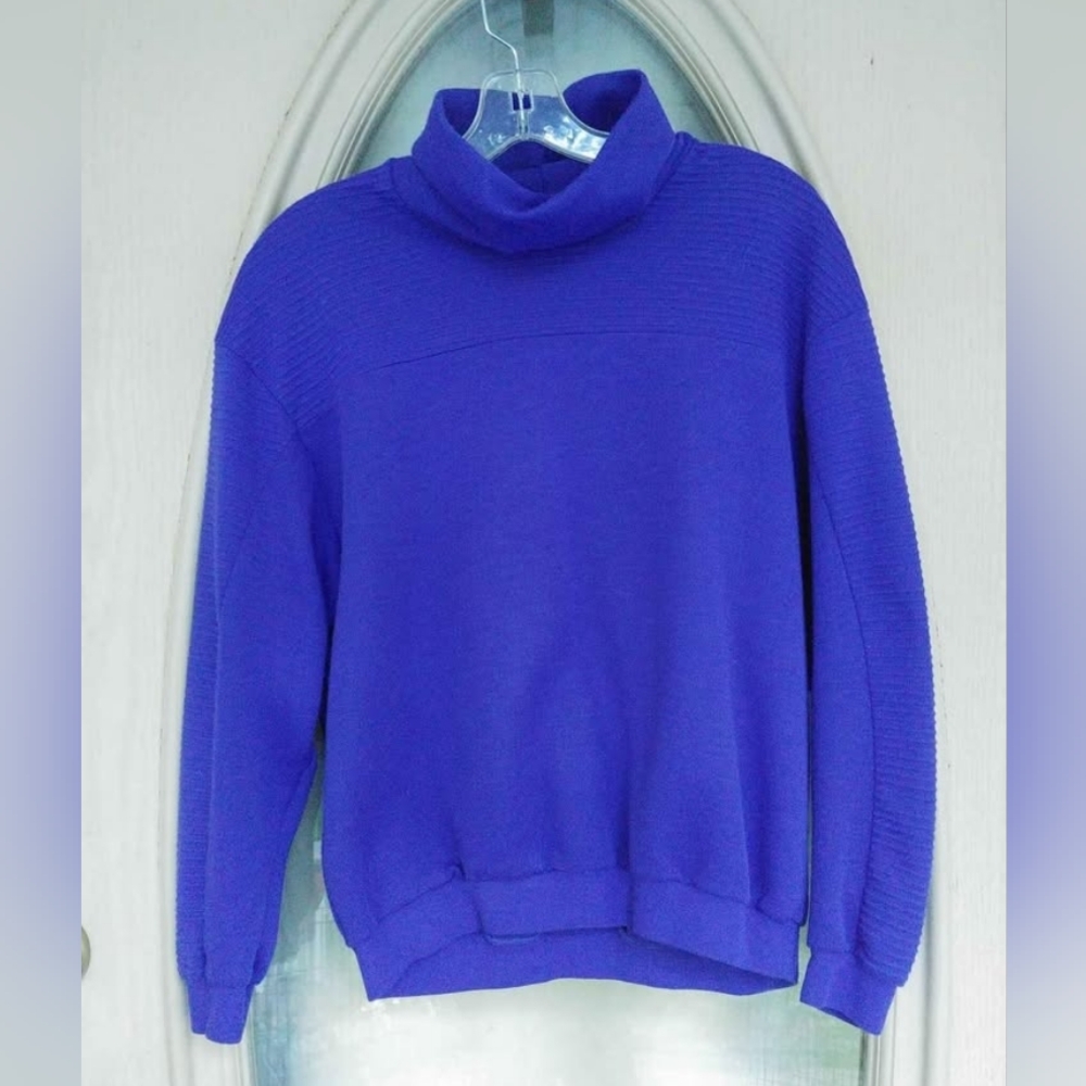 Vintage 1970s ILGWU Union Made In USA Devon Turtleneck Sweatshirt - Small